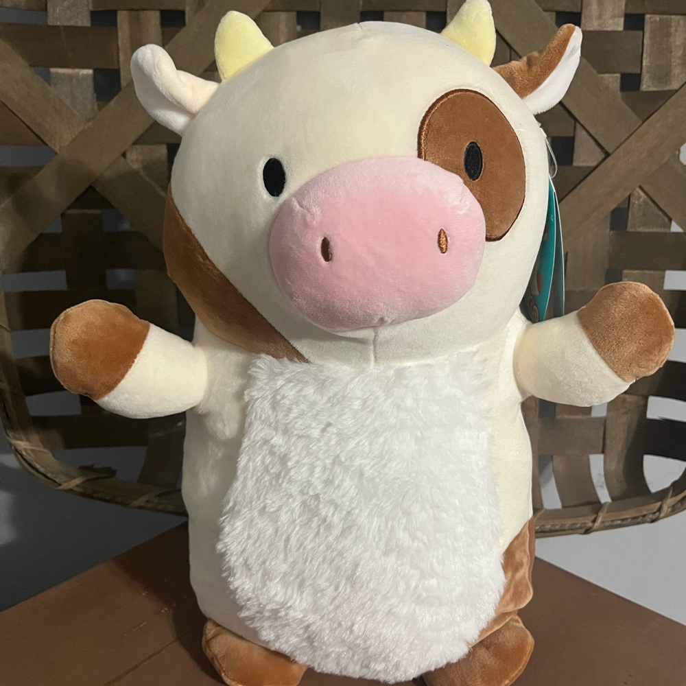 Squishmallow Ronnie the Cow 14” Hugmee Easter New!
